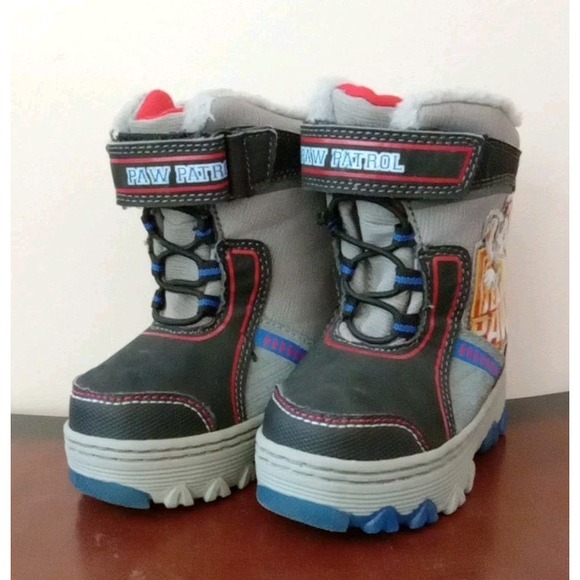 Paw Patrol Toddler Boys Winter Boots Size 6 - Lights Up - Picture 1 of 16